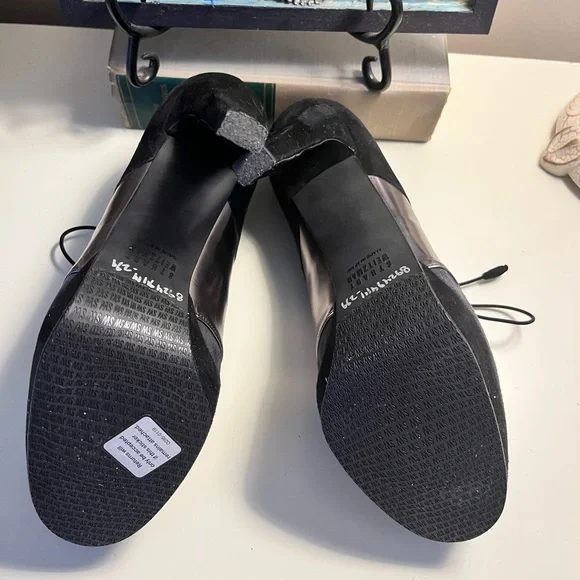 NWOBStuart Weitzman Platform Booties!!